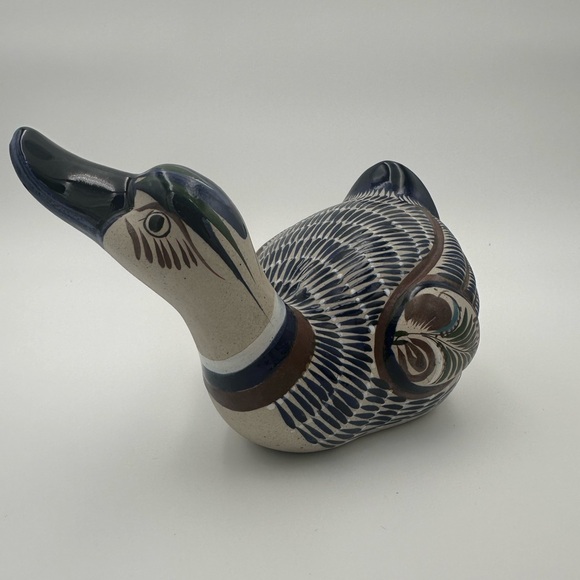 Vintage Tonala Ceramic Duck - Picture 4 of 7